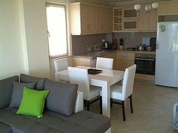 Royal Heights Apartments Bogazici Esterno foto