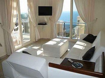 Royal Heights Apartments Bogazici Esterno foto